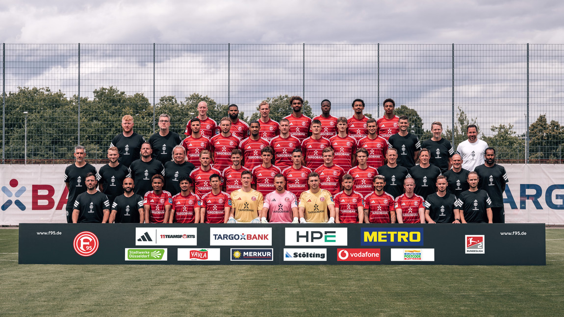 Mannschaftsfoto der F95-Profis Saison 2025/26