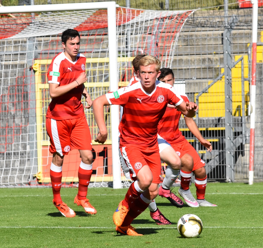 Fortuna Düsseldorf 1895 Laws mit australischer U17 im WMAchtelfinale