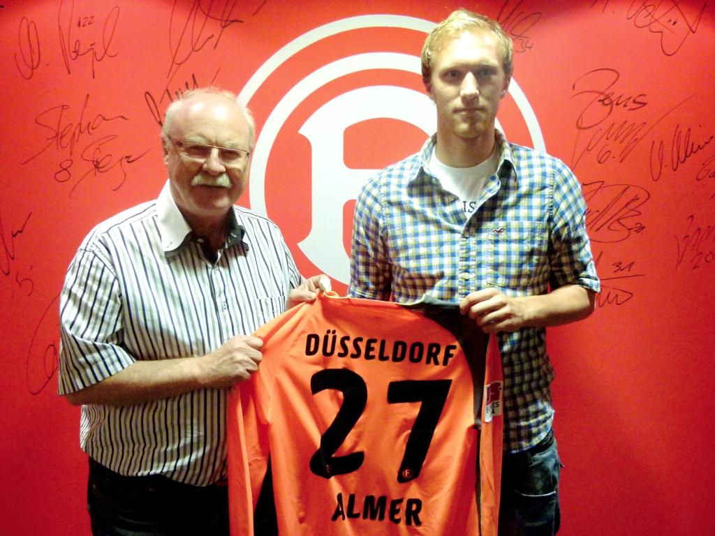 Fortuna Düsseldorf 1895 Robert Almer unterschreibt bei Fortuna Düsseldorf